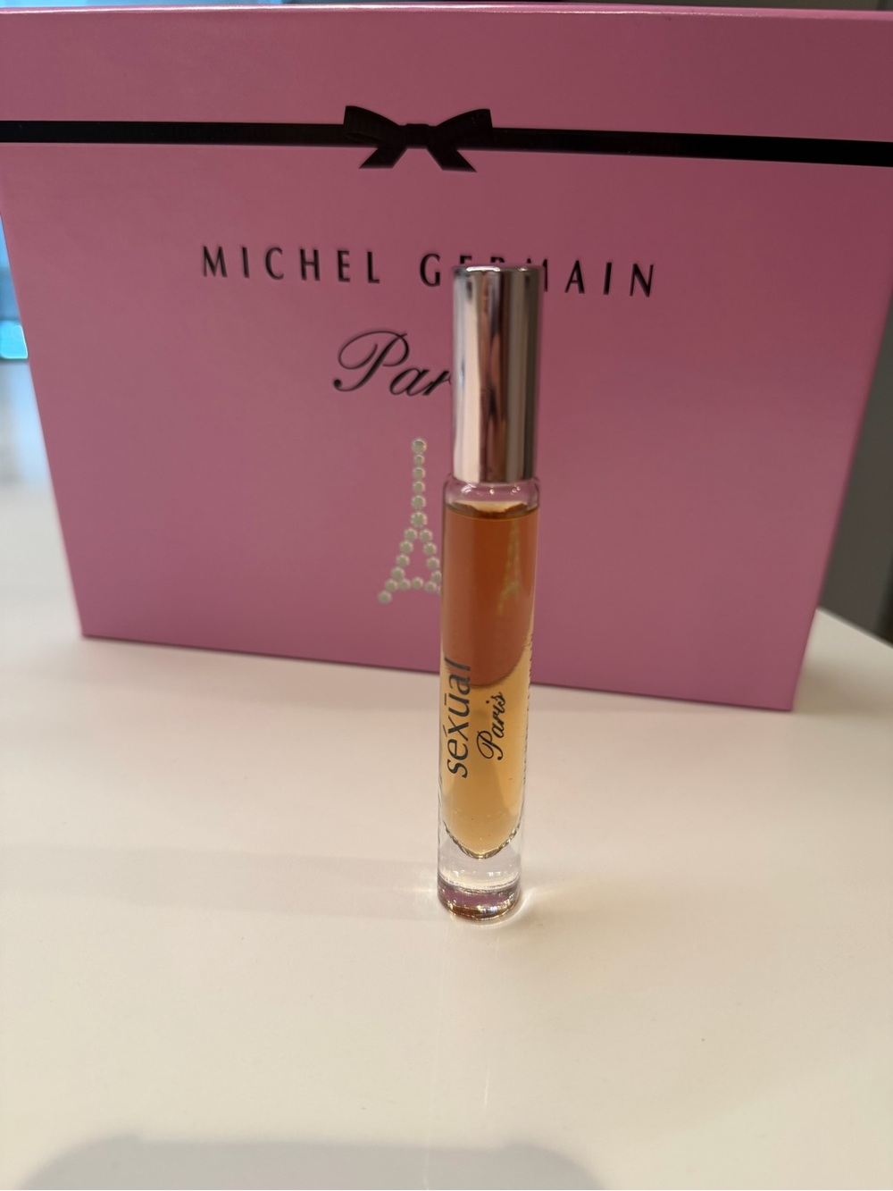 Roll-On Perfume Oil in Pink and Gold